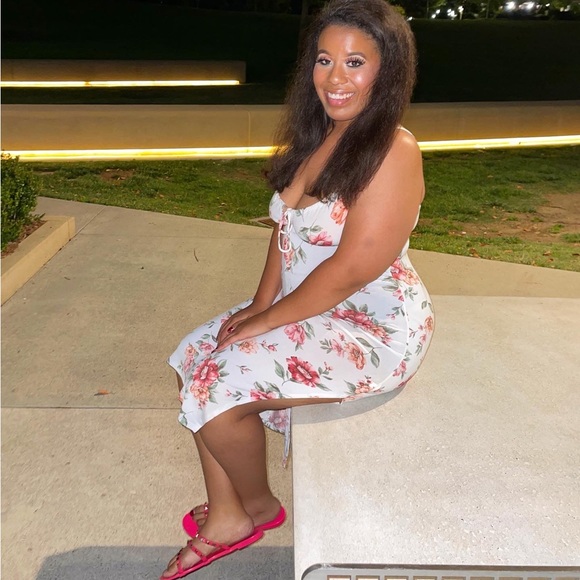 Meet your Posher, Adrianna - Picture 6 of 11